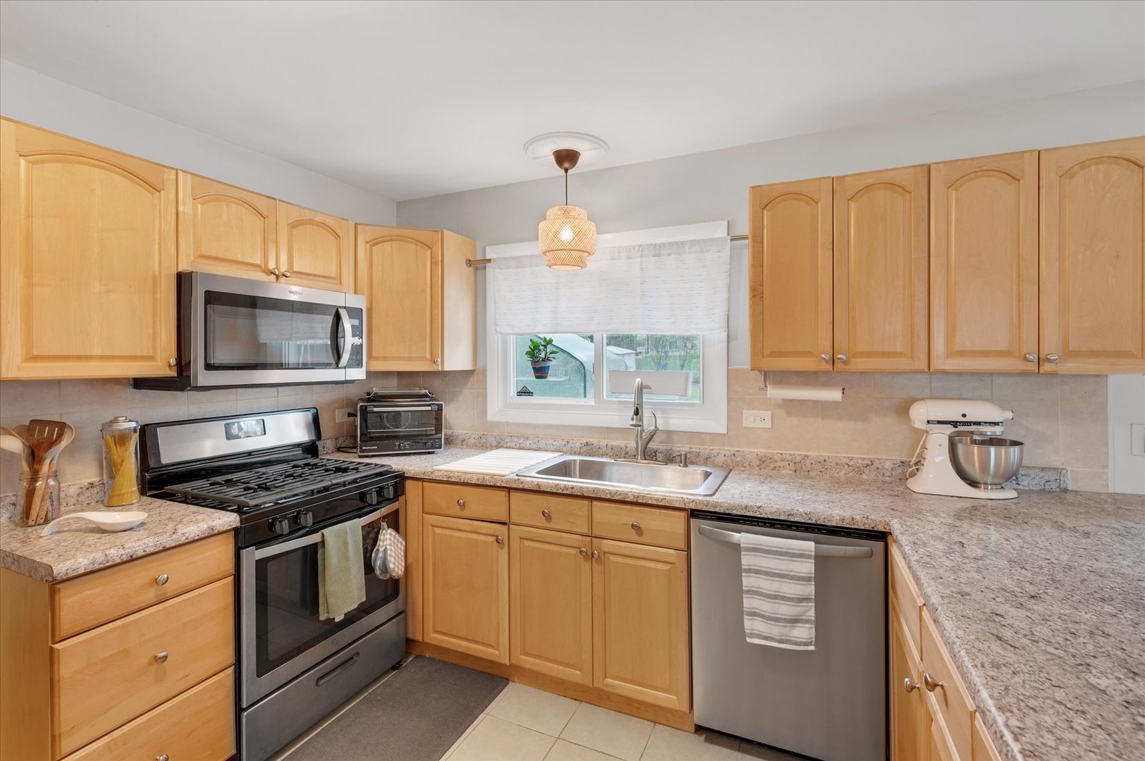 575 Jamison Lane, Hoffman Estates, IL 60169