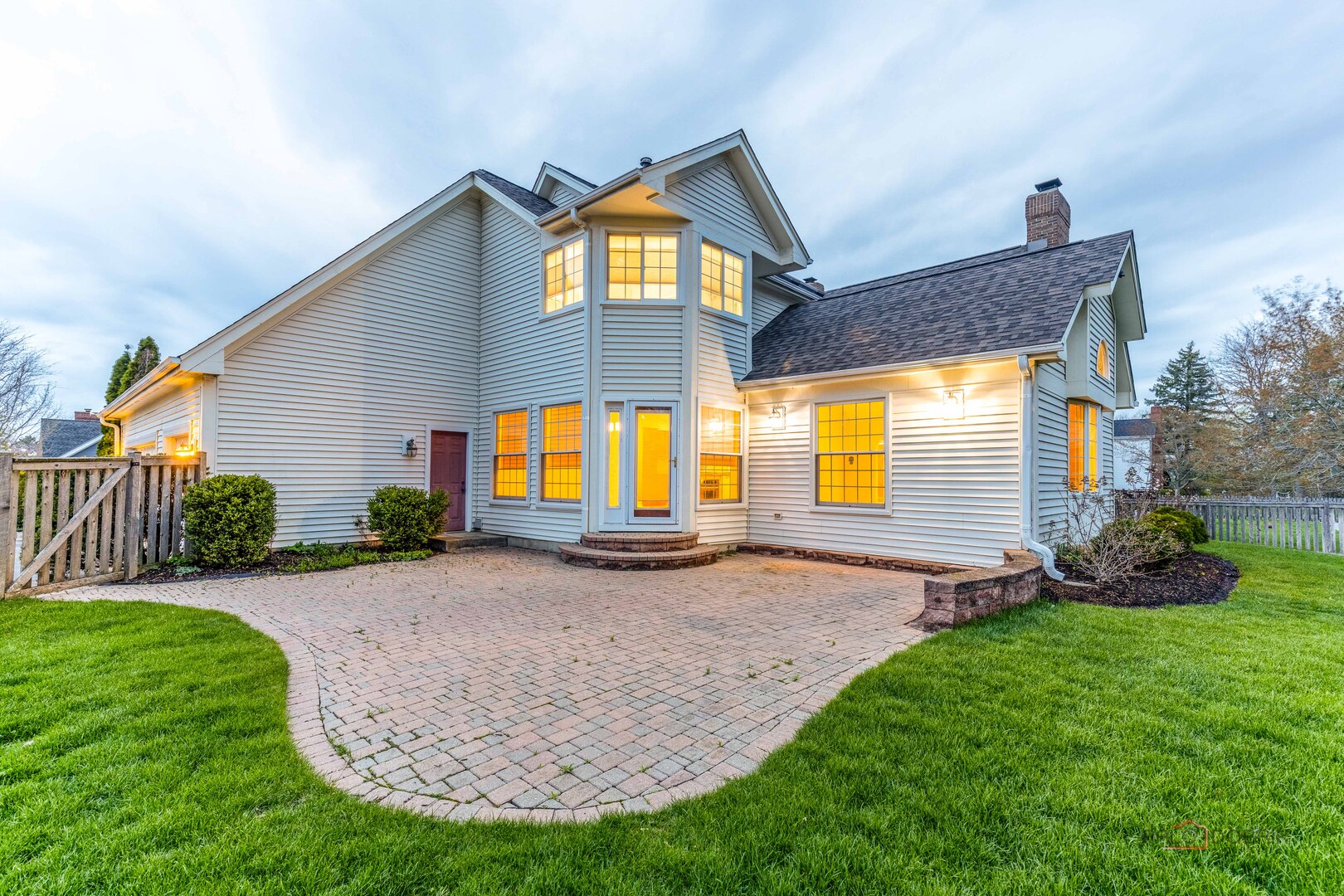 383 Barn Swallow Lane, Vernon Hills, IL 60061