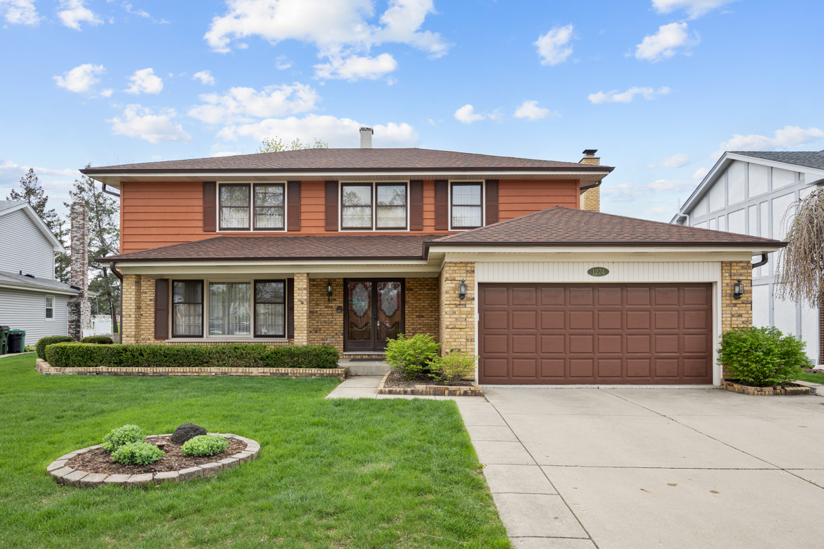 1274 Biscayne Drive, Elk Grove Village, IL 60007