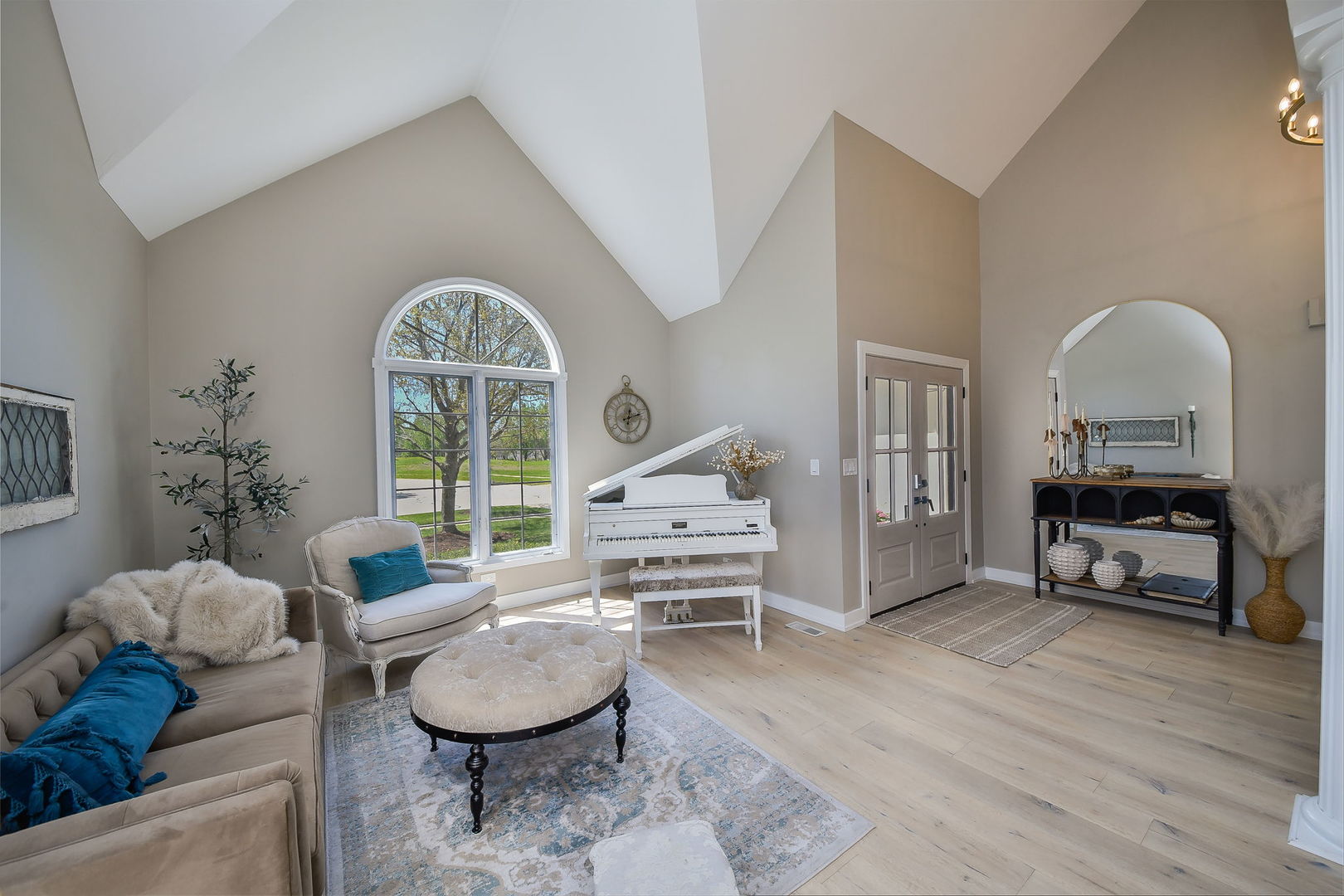 2703 Rutland Road, Naperville, IL 60564