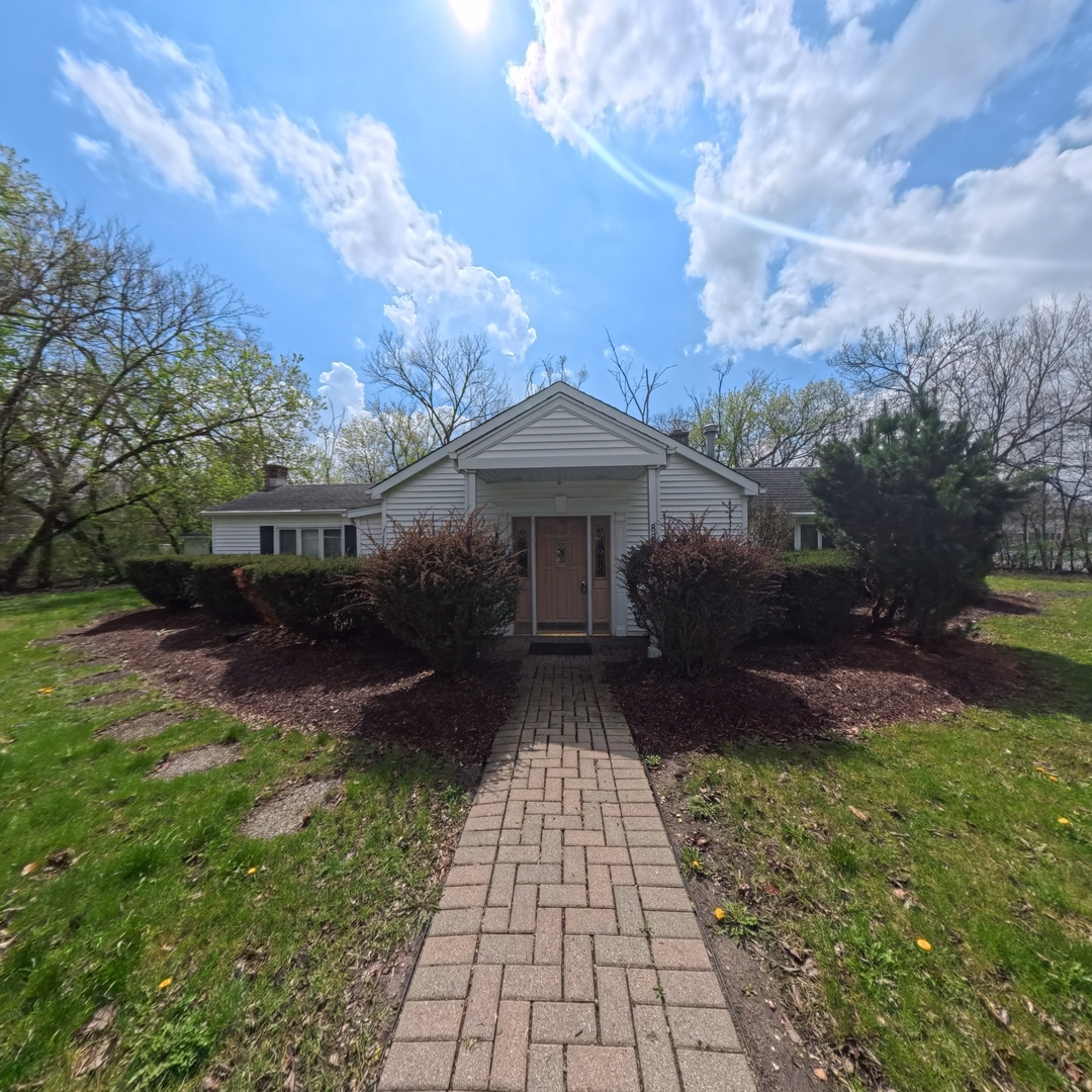 805 E Palatine Road, Palatine, IL 60074