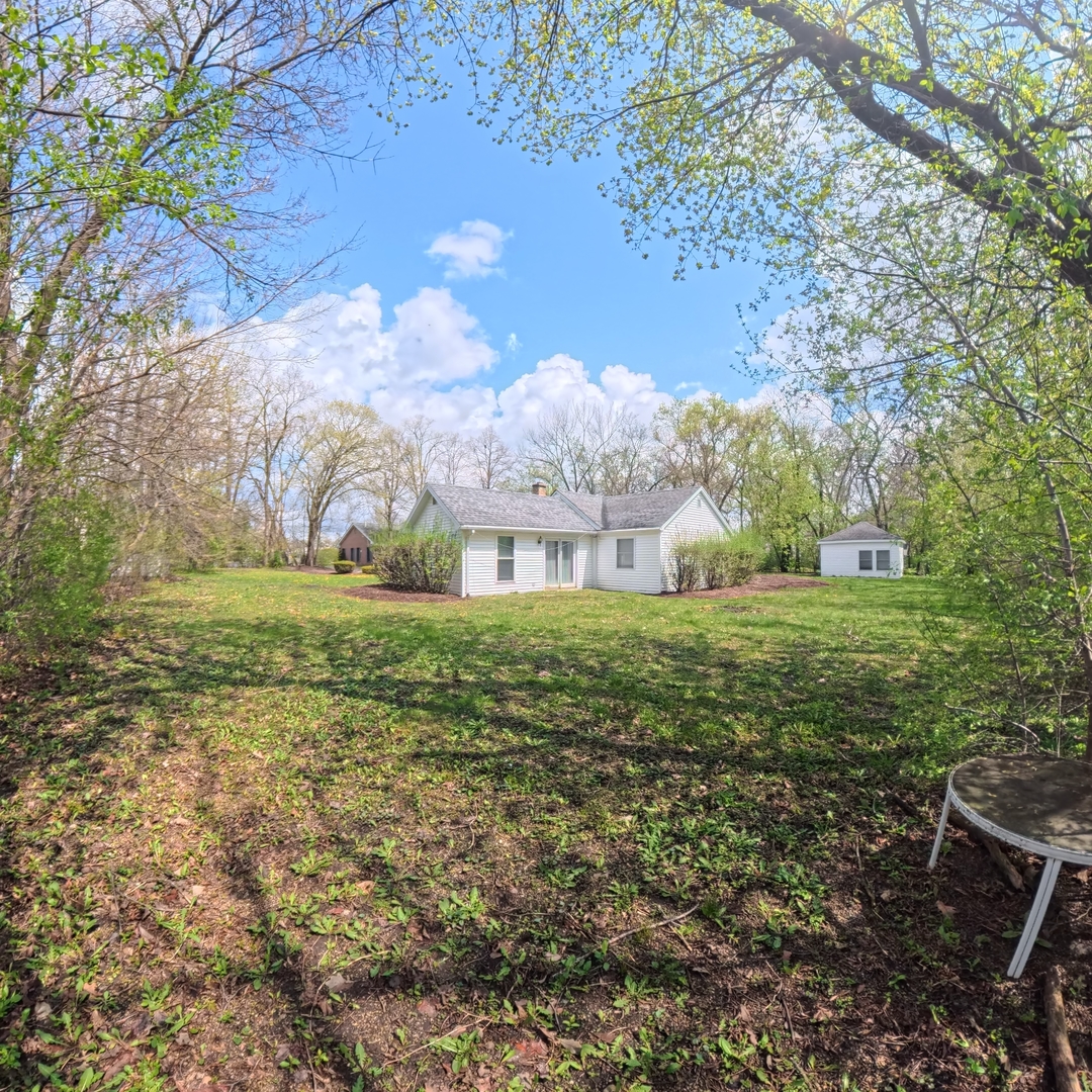 805 E Palatine Road, Palatine, IL 60074