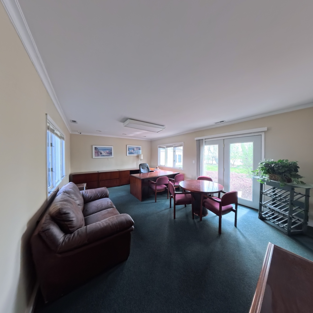 805 E Palatine Road, Palatine, IL 60074