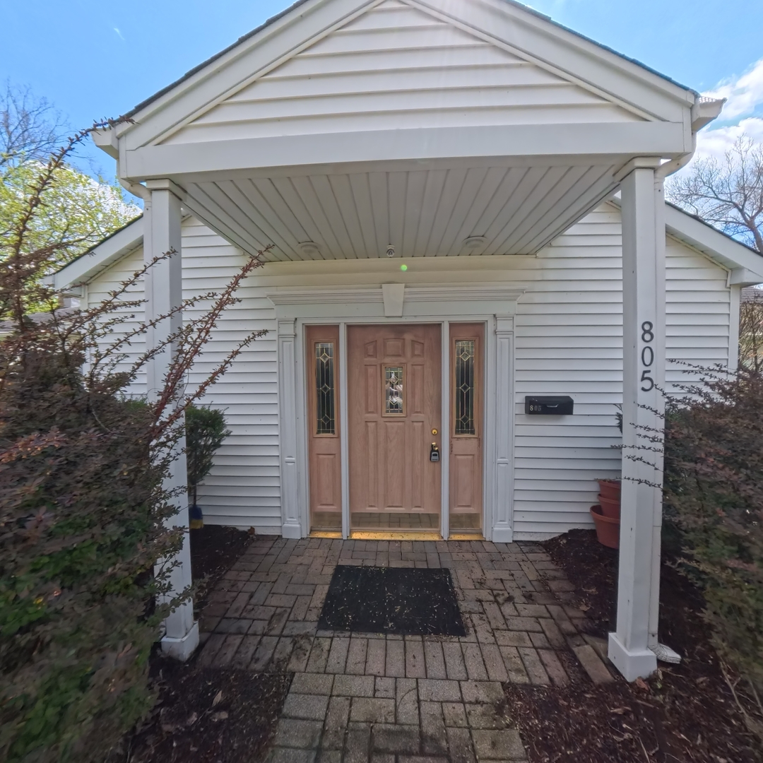 805 E Palatine Road, Palatine, IL 60074