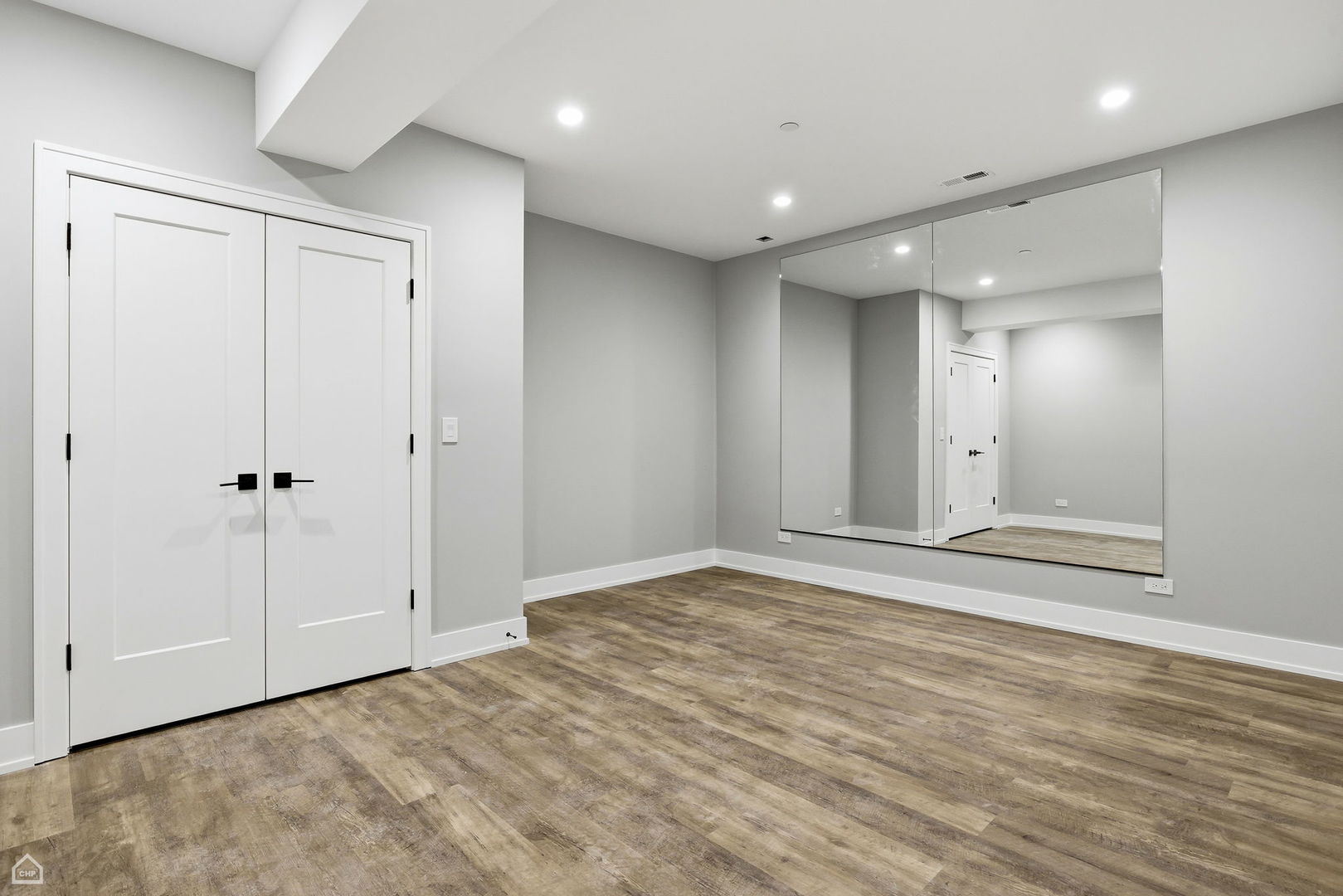 135 Elmore Street, Park Ridge, IL 60068