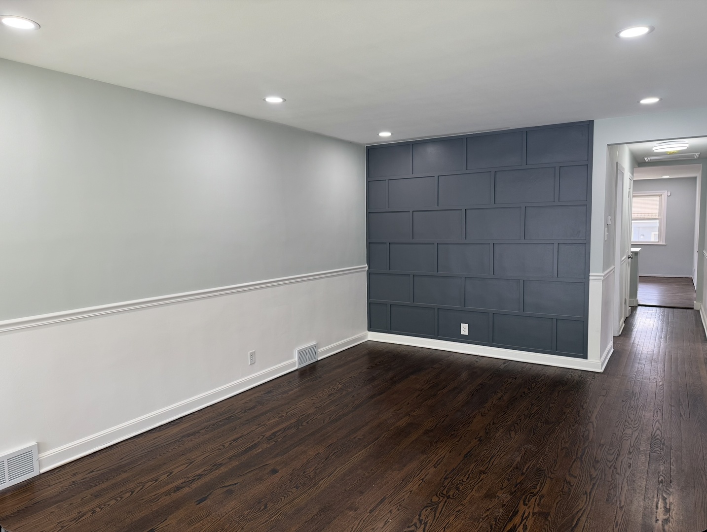 9028 S Carpenter Street, Chicago, IL 60620