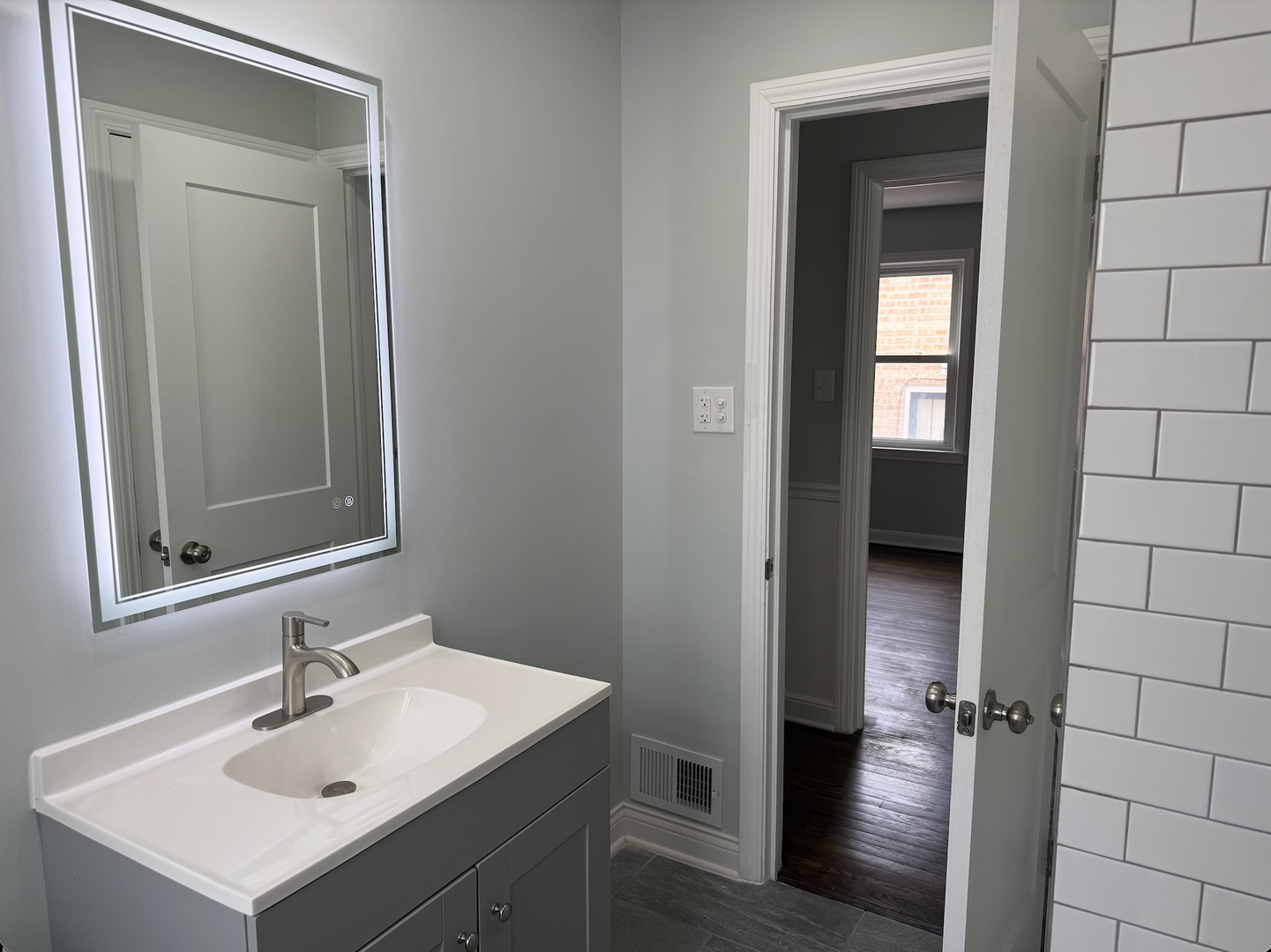 9028 S Carpenter Street, Chicago, IL 60620