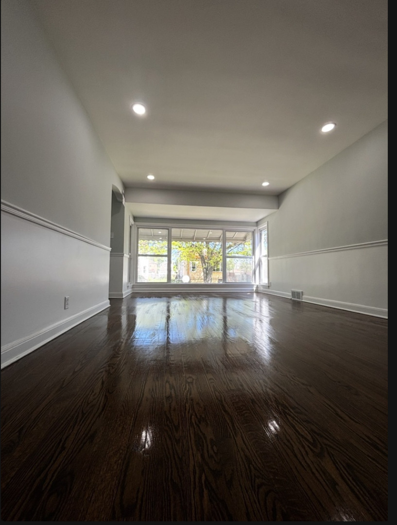 9028 S Carpenter Street, Chicago, IL 60620