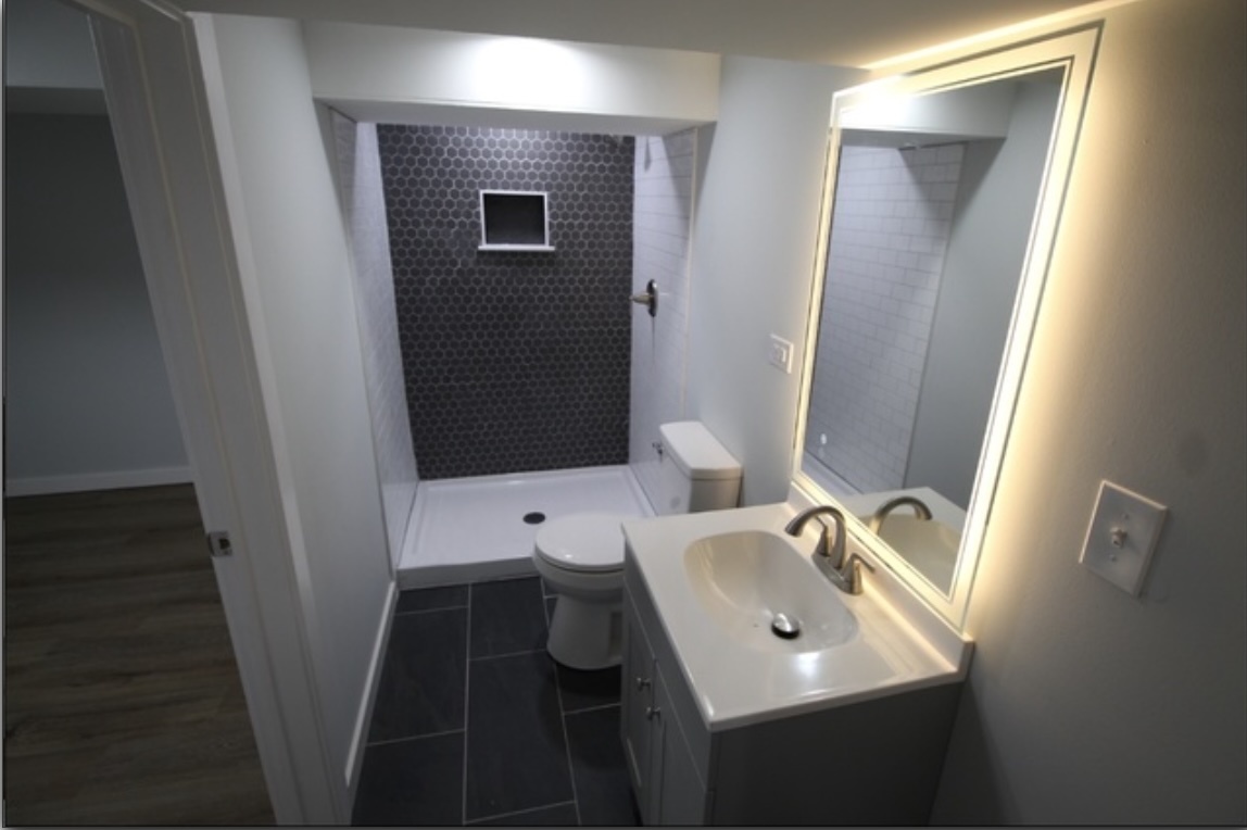 9028 S Carpenter Street, Chicago, IL 60620