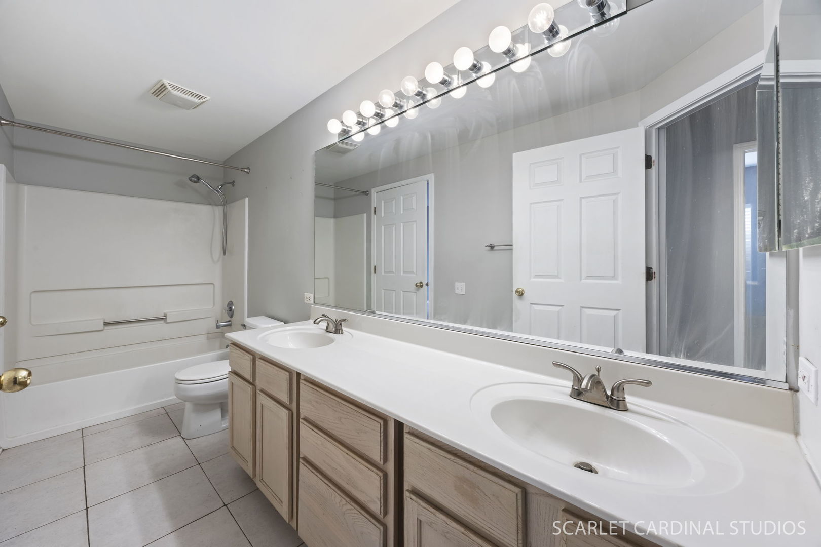 1190 Delta Drive #101A, Elgin, IL 60123