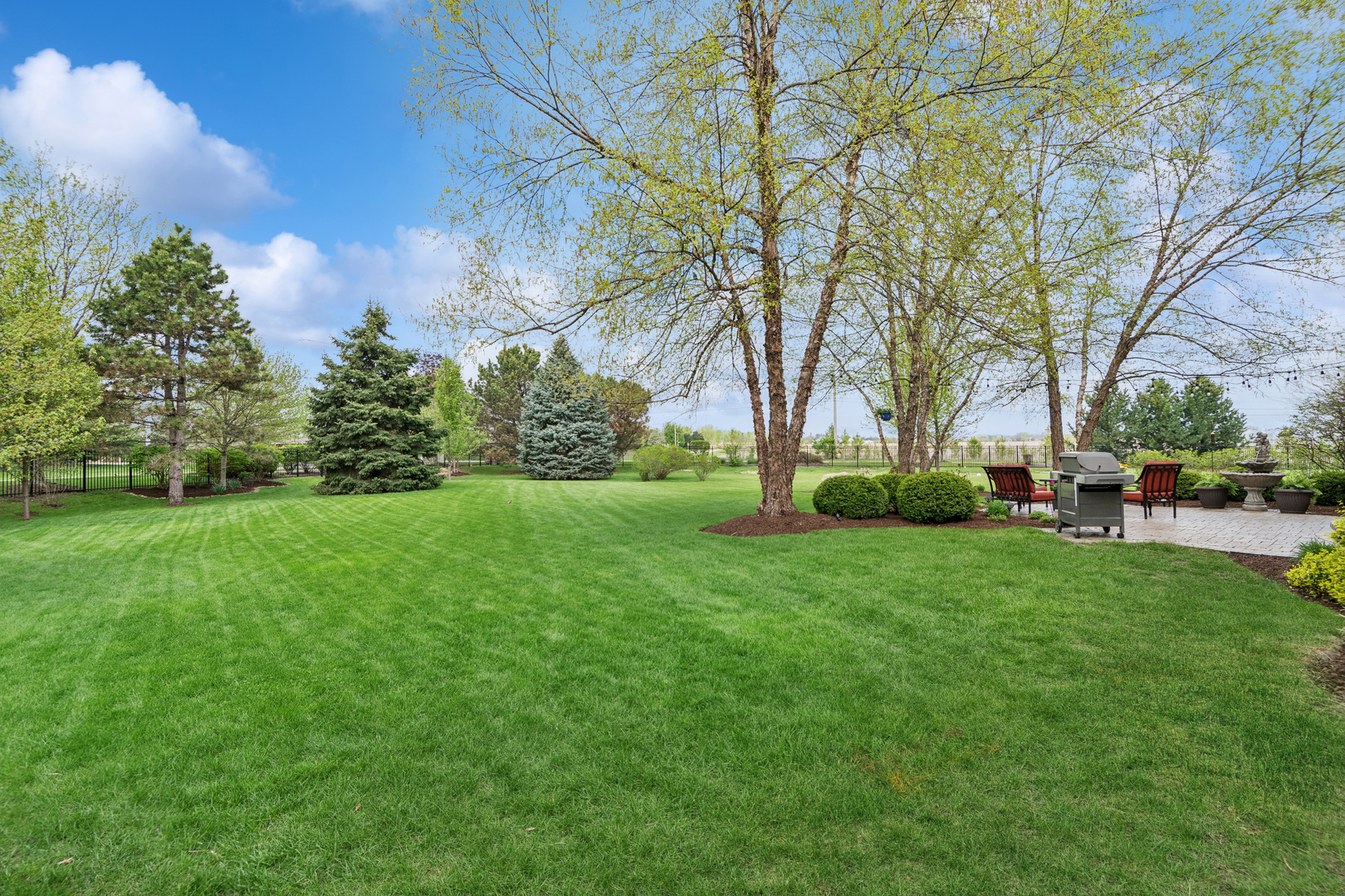 25822 Meadowland Circle, Plainfield, IL 60585