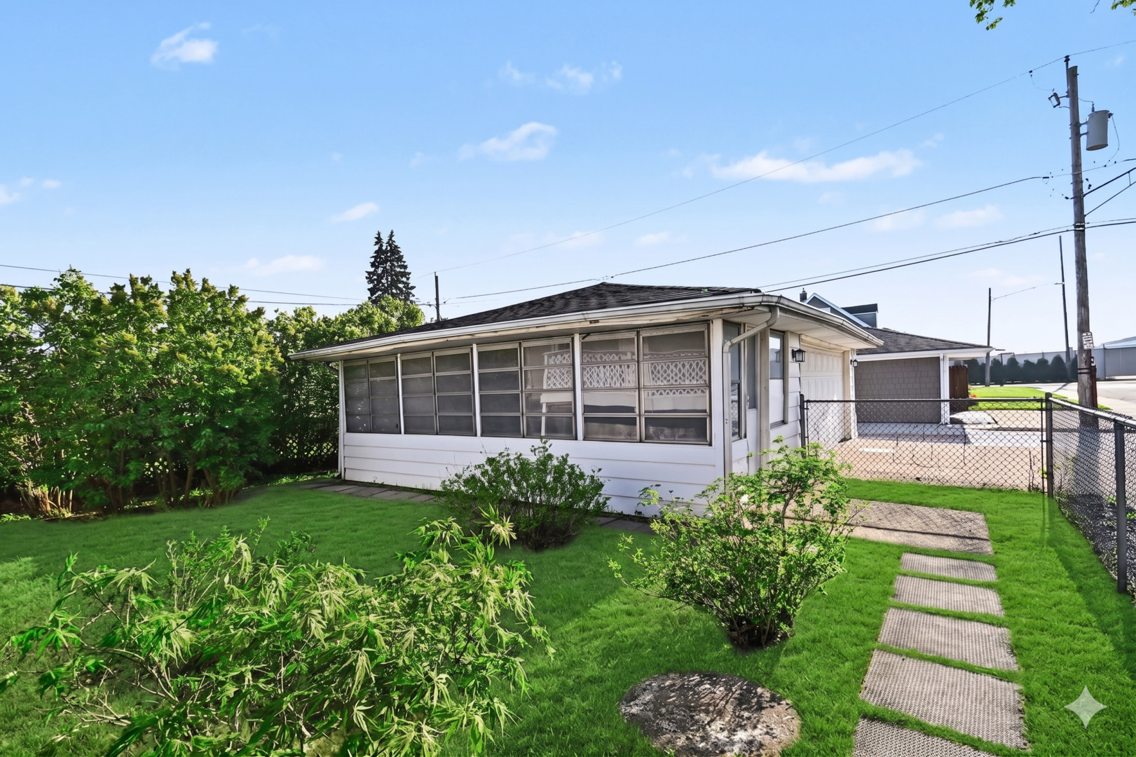 2301 Elm Street, River Grove, IL 60171