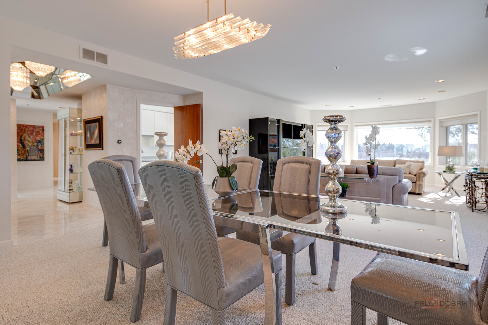 209 Rivershire Lane #203, Lincolnshire, IL 60069