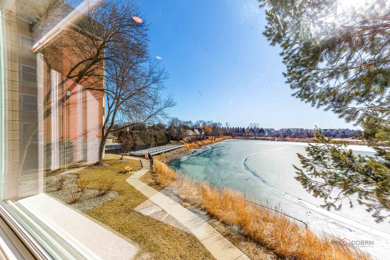 209 Rivershire Lane #203, Lincolnshire, IL 60069