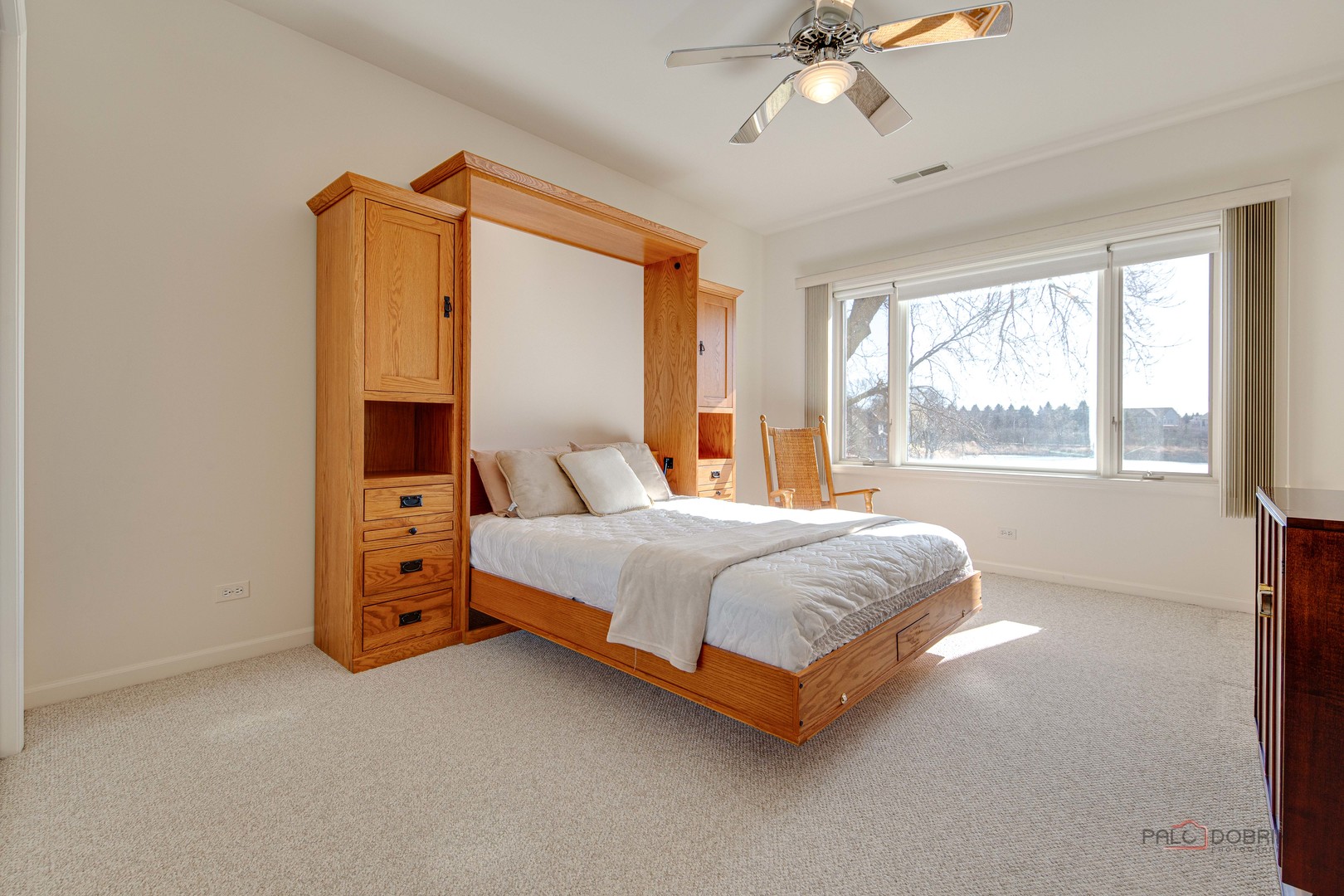 209 Rivershire Lane #203, Lincolnshire, IL 60069