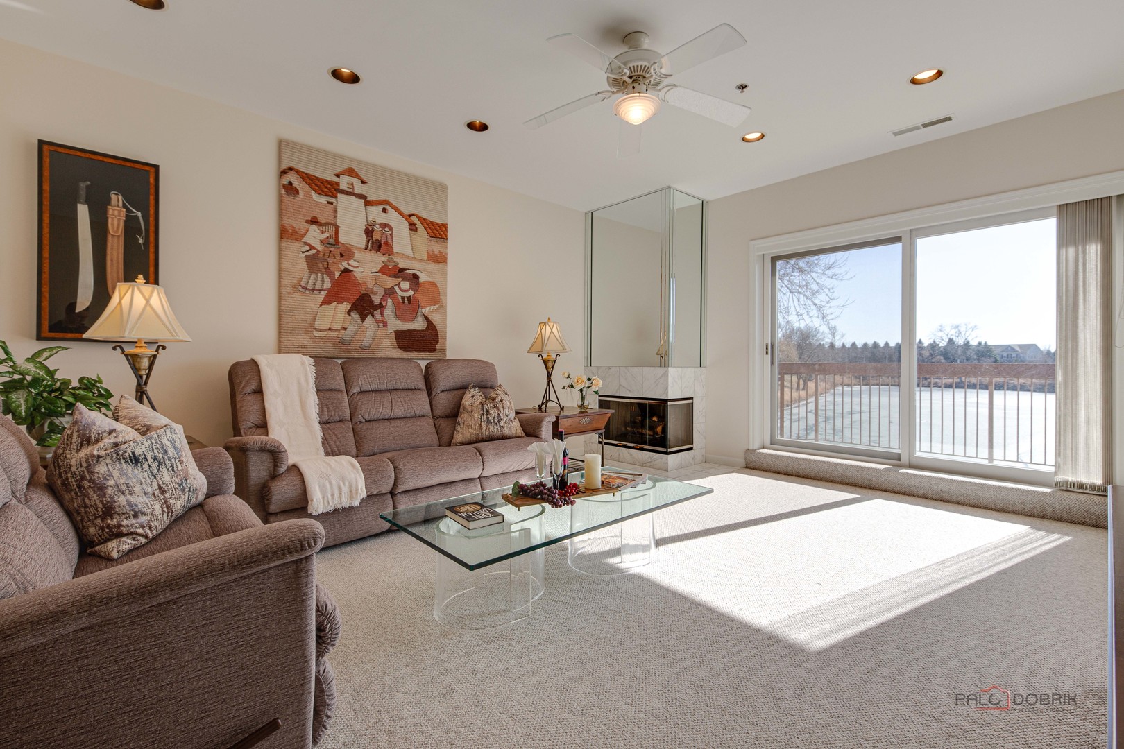 209 Rivershire Lane #203, Lincolnshire, IL 60069