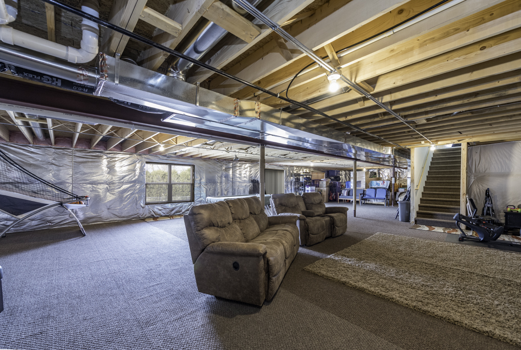 2214 Truman Trail, McHenry, IL 60051