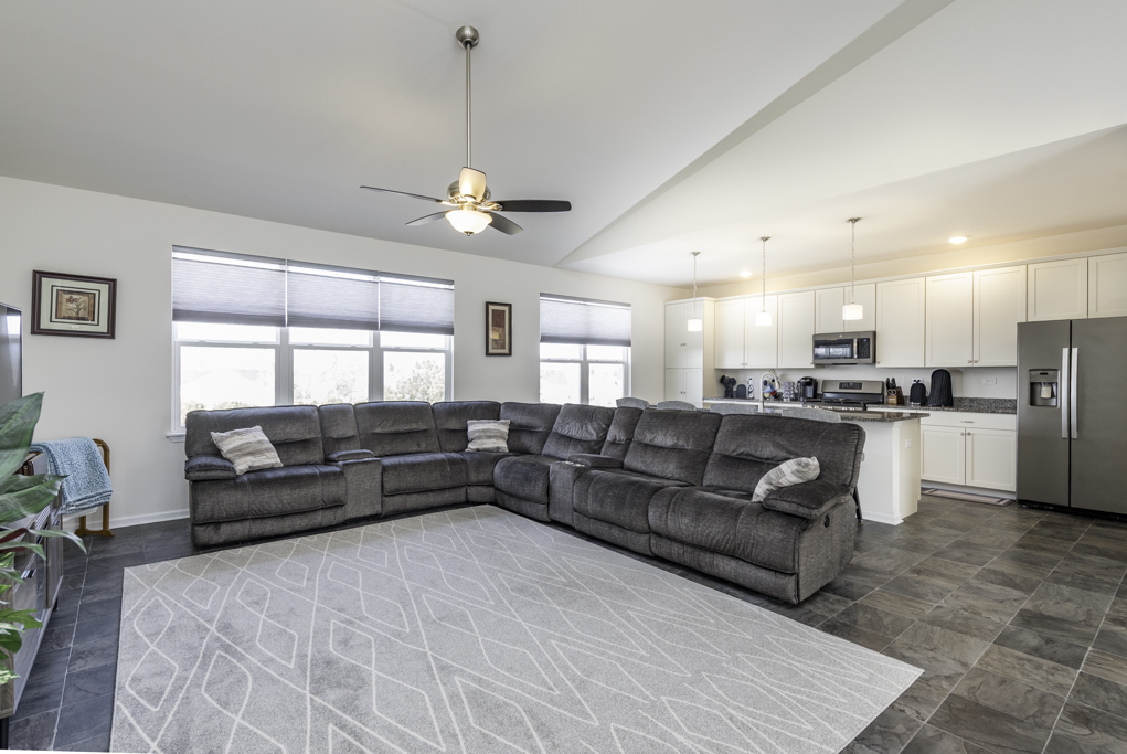 2214 Truman Trail, McHenry, IL 60051