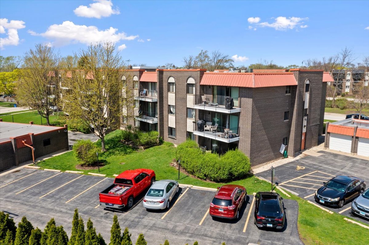 1255 W Prospect Avenue #109, Mount Prospect, IL 60056