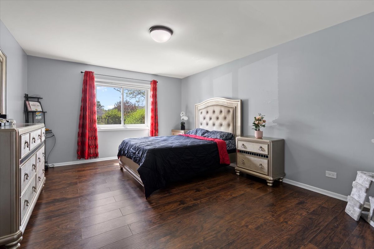 1255 W Prospect Avenue #109, Mount Prospect, IL 60056