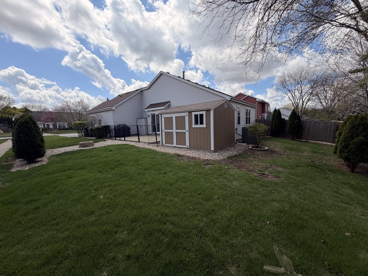 1219 Huntington Drive, Mundelein, IL 60060