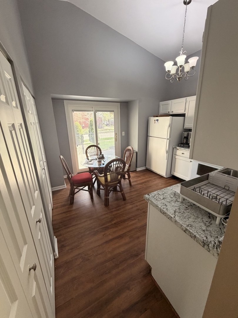 1219 Huntington Drive, Mundelein, IL 60060