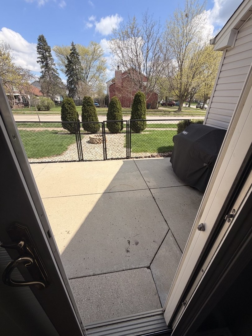 1219 Huntington Drive, Mundelein, IL 60060