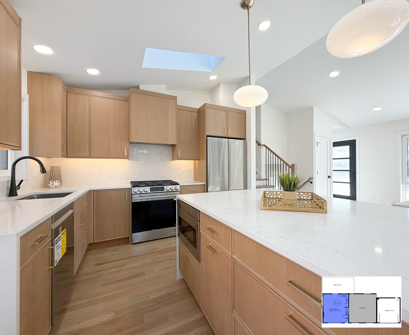 703 N Gibbons Avenue, Arlington Heights, IL 60004