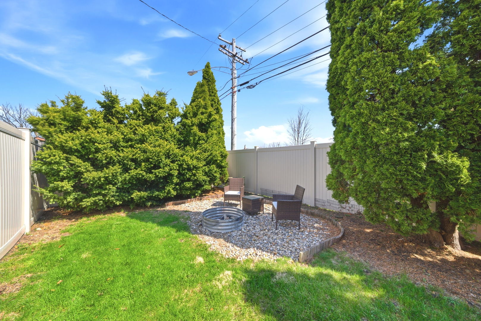 908 Curtis Avenue, Joliet, IL 60435