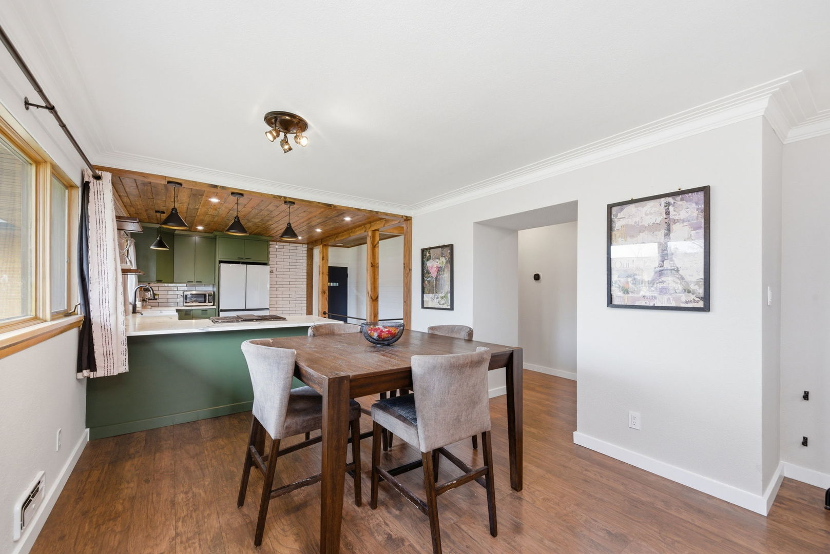 908 Curtis Avenue, Joliet, IL 60435