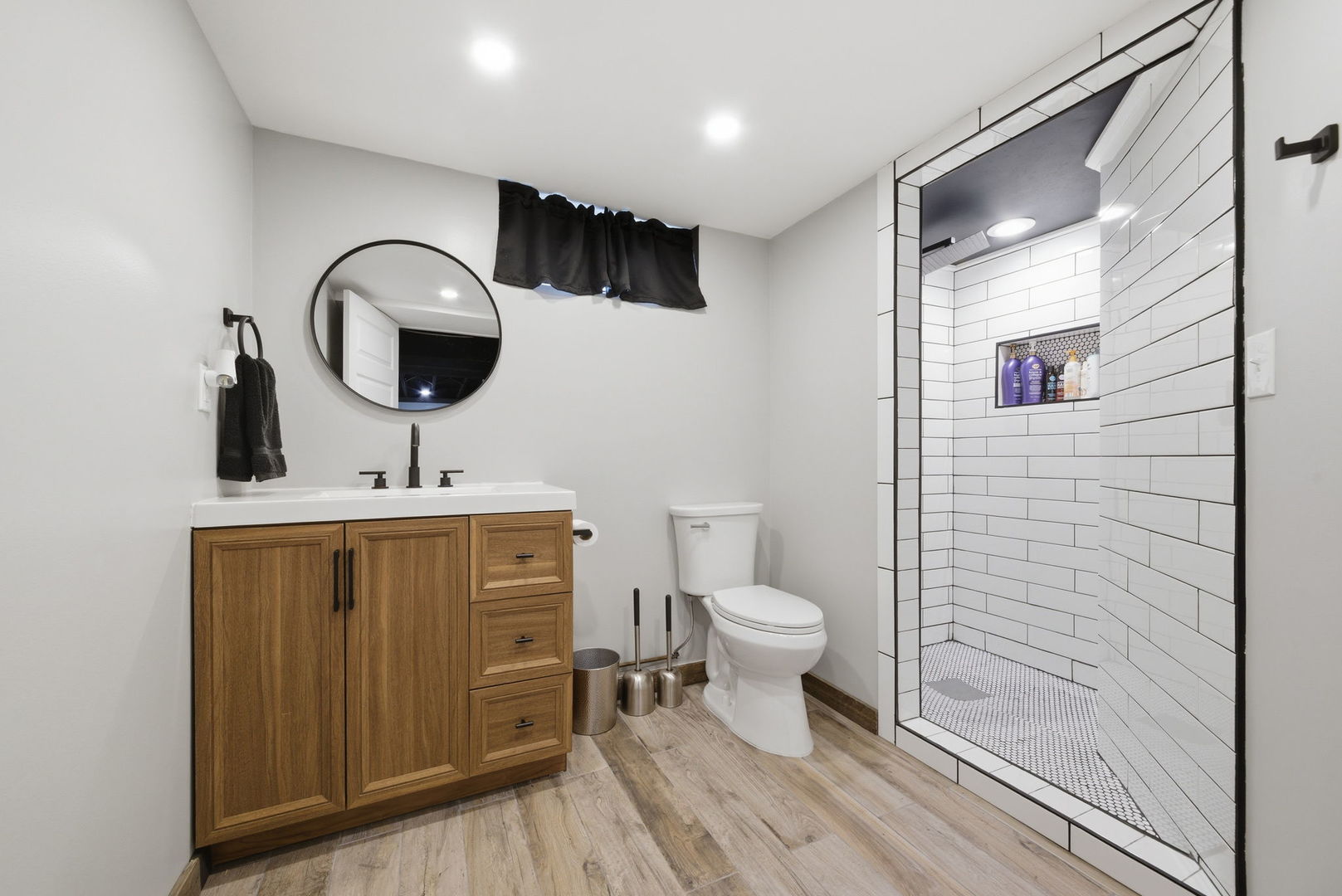 908 Curtis Avenue, Joliet, IL 60435