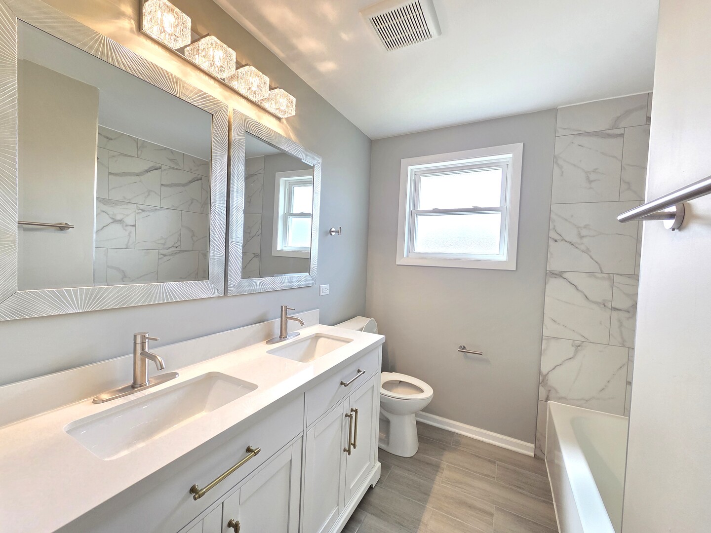 7841 W 74 Street, Bridgeview, IL 60455