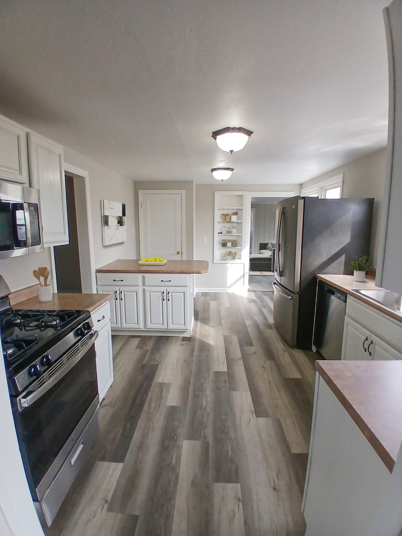 1511 N Logan Avenue, Danville, IL 61832