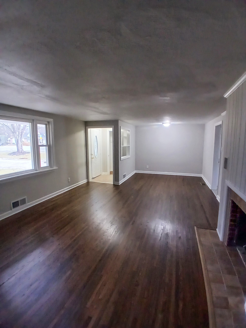 1511 N Logan Avenue, Danville, IL 61832