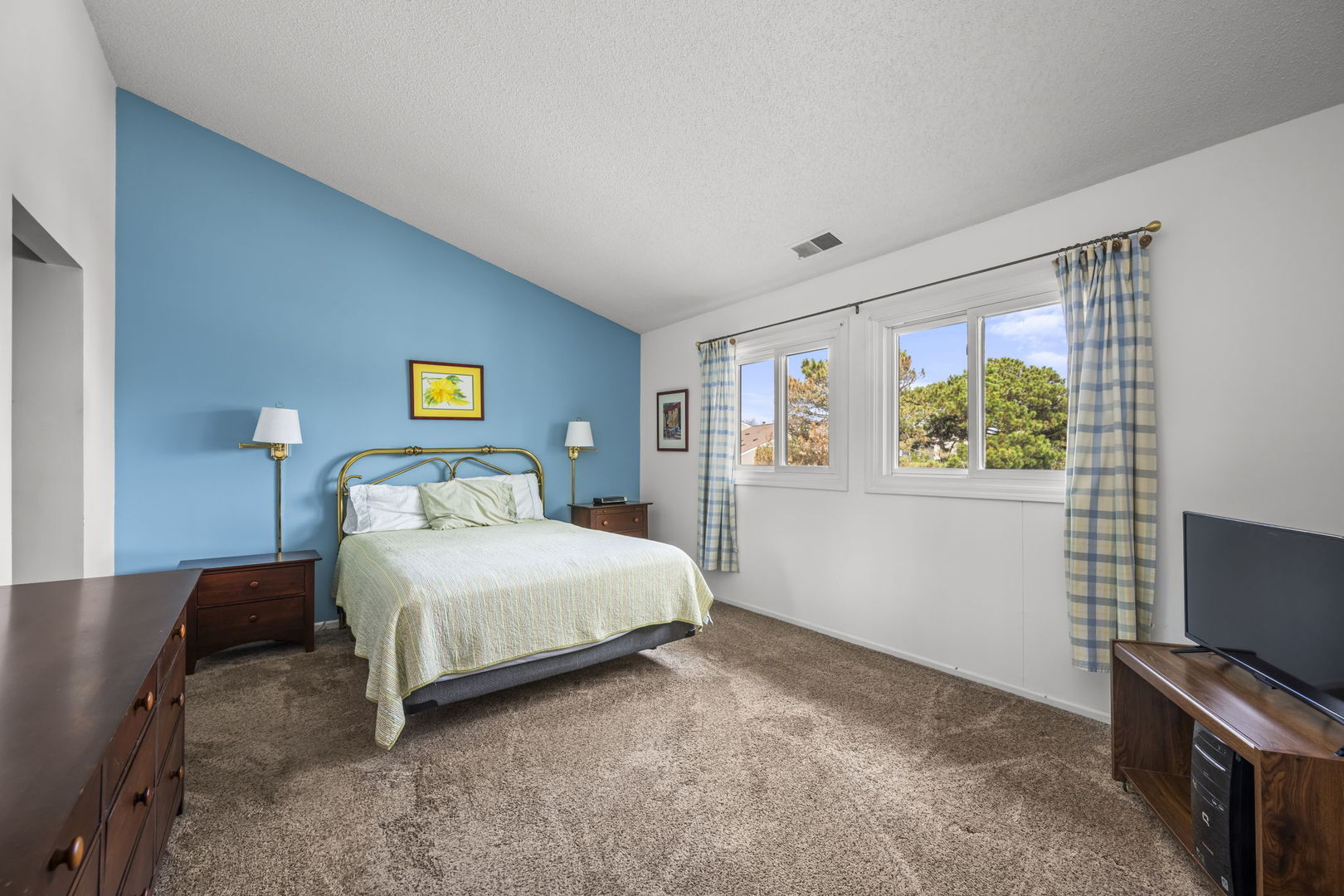 213 Winding Oak Lane, Buffalo Grove, IL 60089