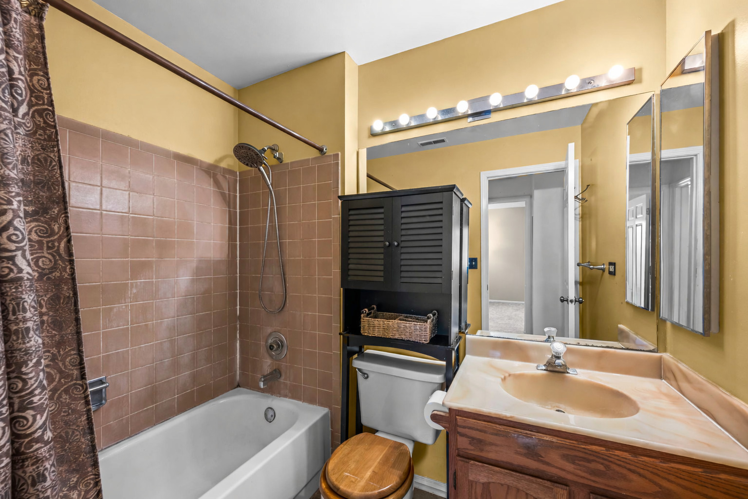 213 Winding Oak Lane, Buffalo Grove, IL 60089