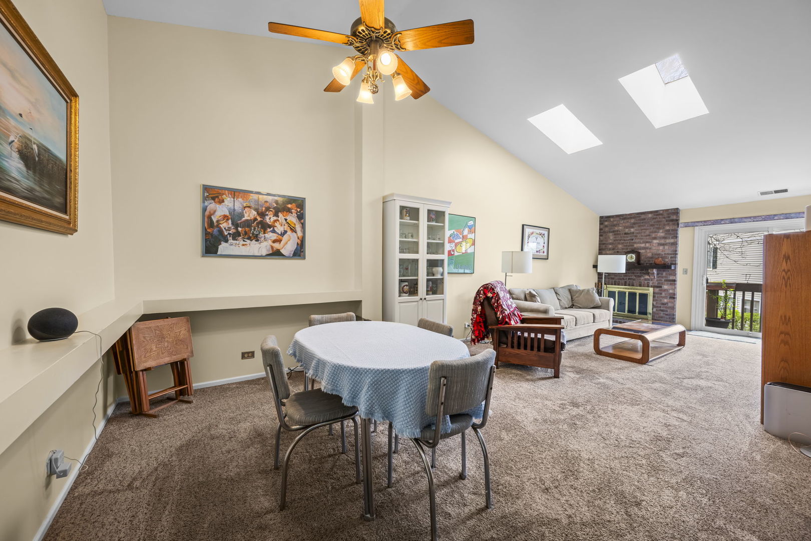 213 Winding Oak Lane, Buffalo Grove, IL 60089