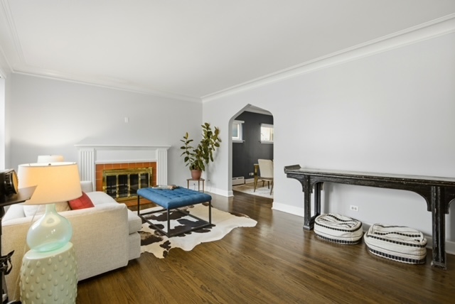 5455 W Cullom Avenue, Chicago, IL 60641