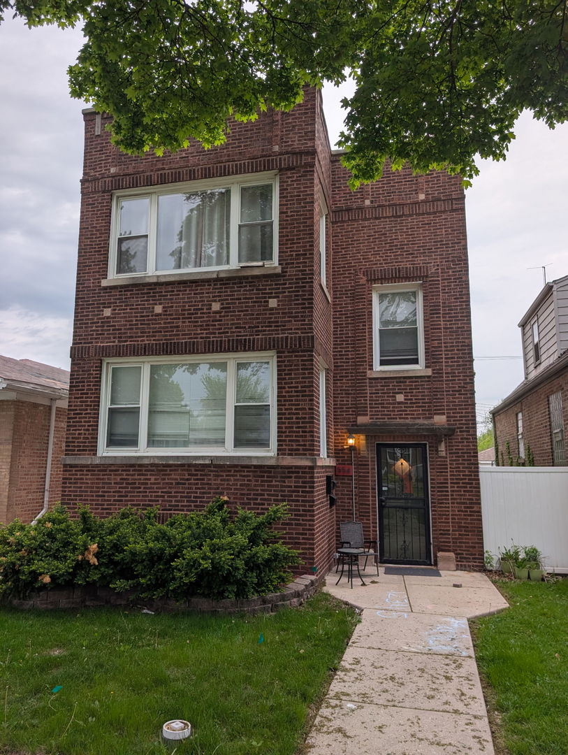 554 E 103rd Place, Chicago, IL 60628