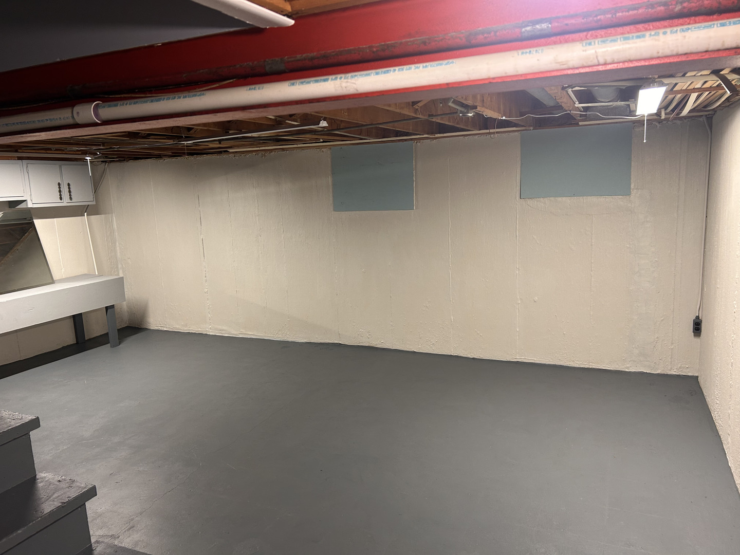 208 Dee Road, North Aurora, IL 60542