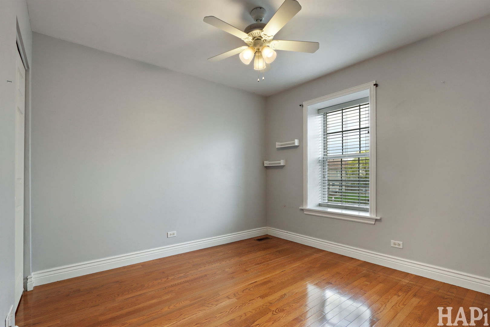 1901 BARNHILL Drive, Mundelein, IL 60060