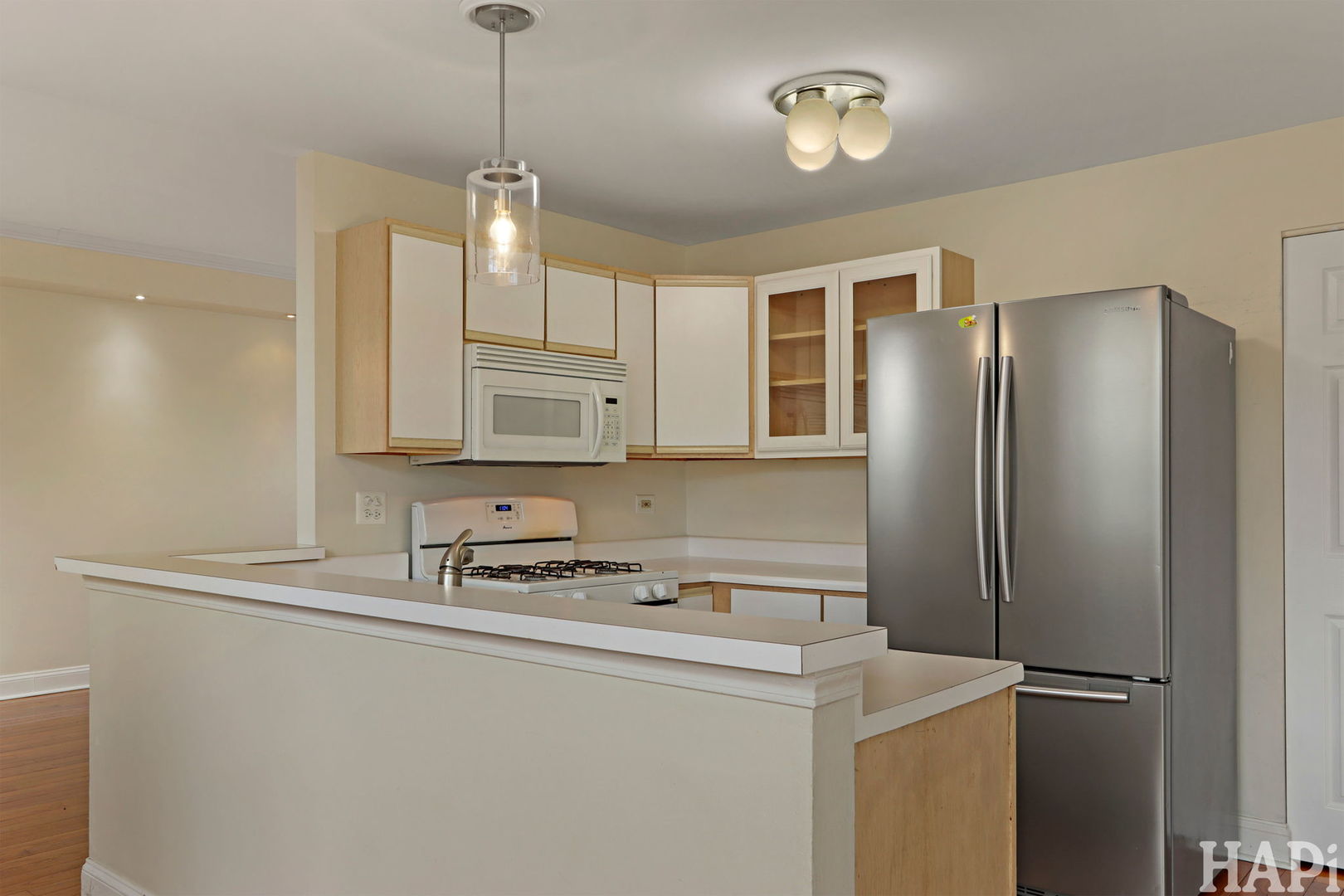 1901 BARNHILL Drive, Mundelein, IL 60060