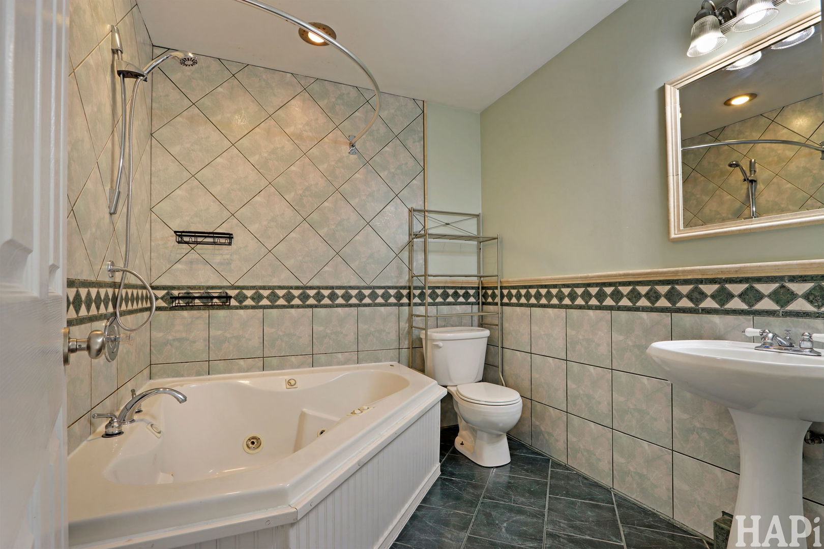 1901 BARNHILL Drive, Mundelein, IL 60060