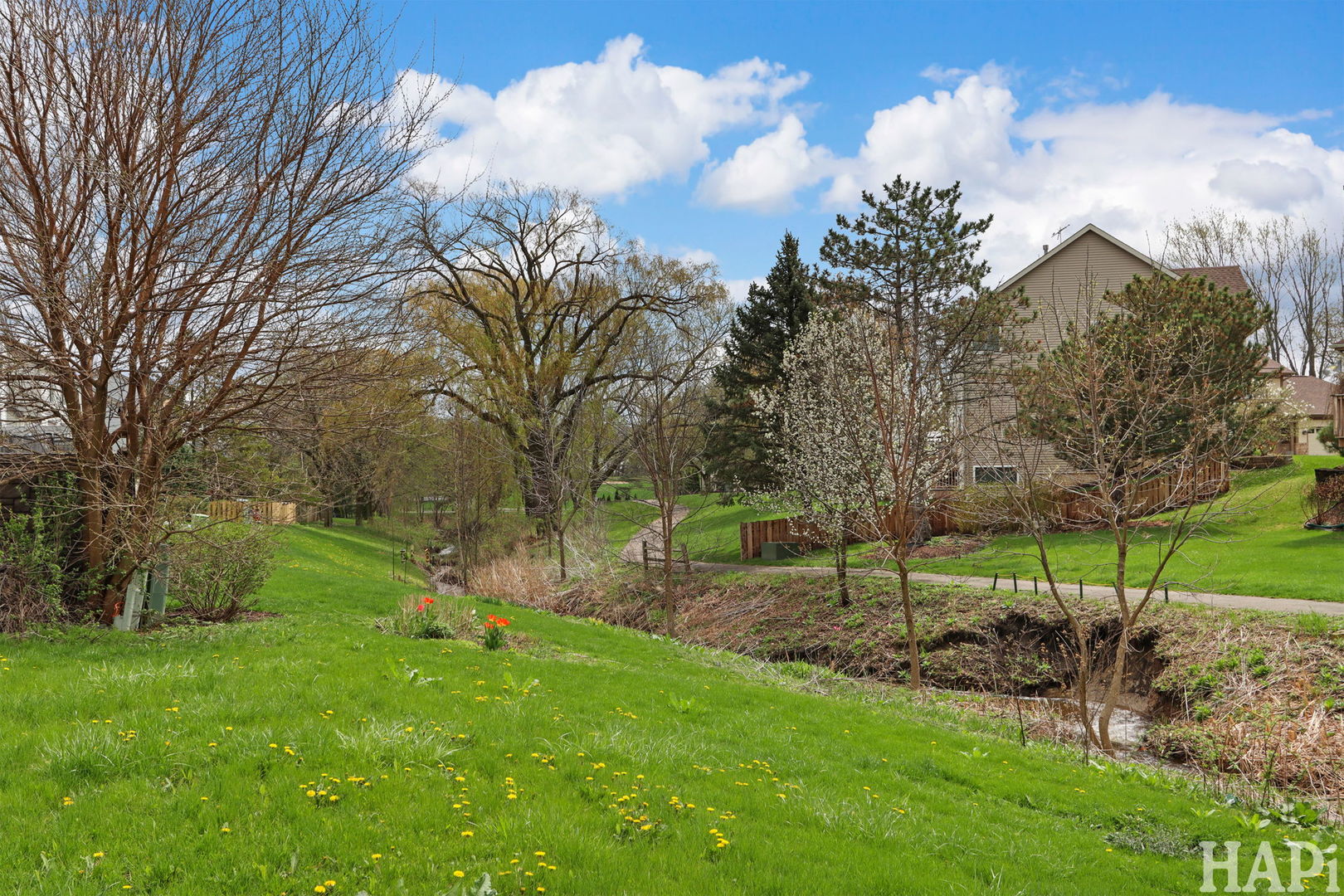 1901 BARNHILL Drive, Mundelein, IL 60060