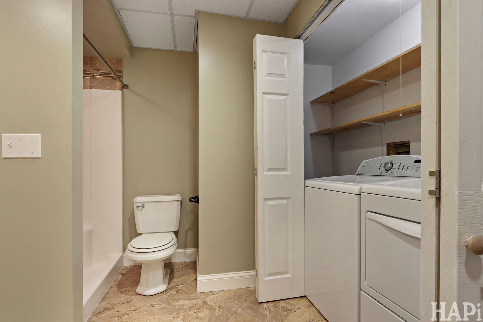 1901 BARNHILL Drive, Mundelein, IL 60060