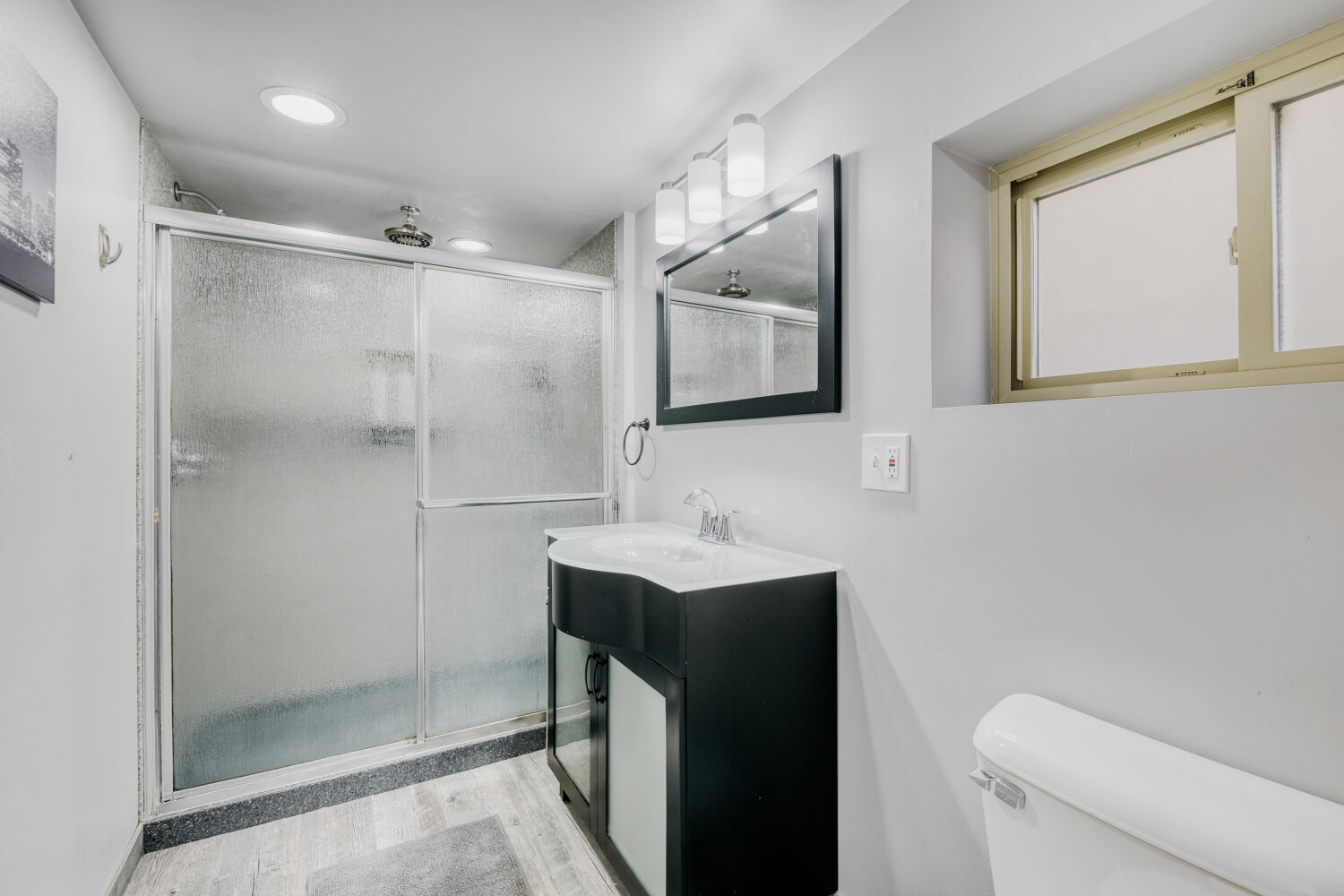 11214 S Sawyer Avenue, Chicago, IL 60655