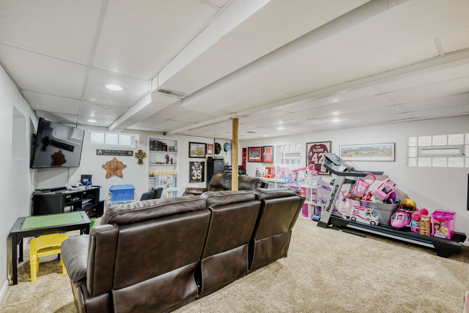 11214 S Sawyer Avenue, Chicago, IL 60655