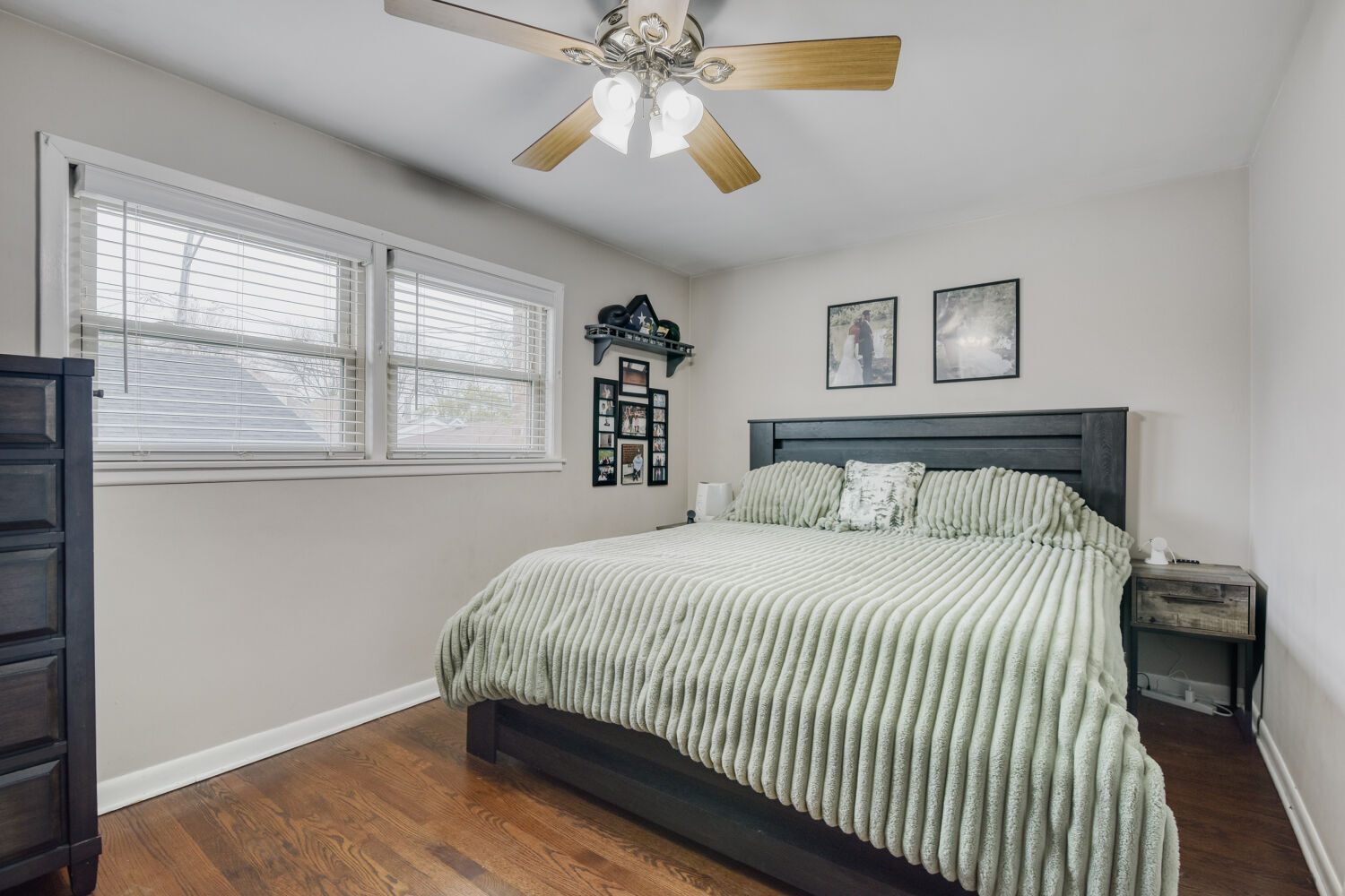 11214 S Sawyer Avenue, Chicago, IL 60655