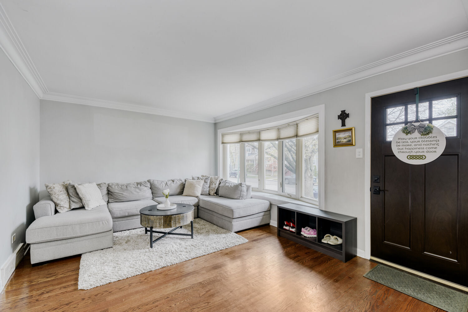 11214 S Sawyer Avenue, Chicago, IL 60655