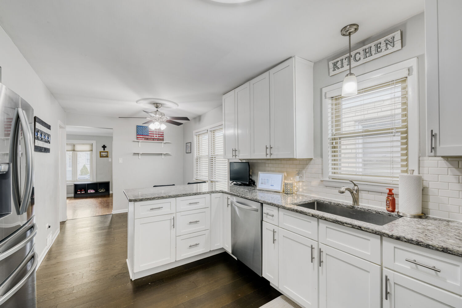 11214 S Sawyer Avenue, Chicago, IL 60655